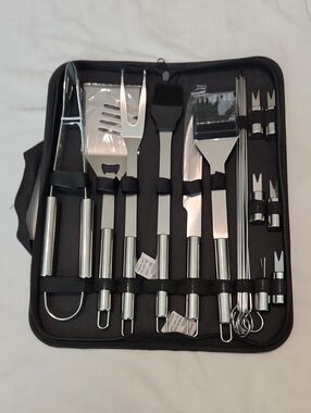 NWT Stainless Steel 20-Piece BBQ Grilling Tool Set - Silver